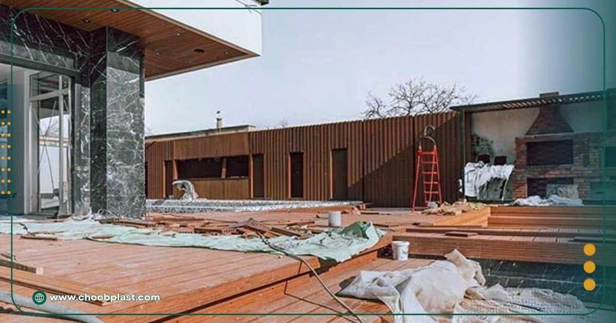 ویلای در حال اجرا با چوب پلاست